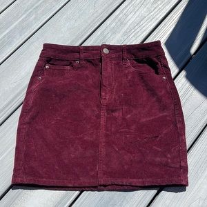 Garage maroon / burgundy skirt